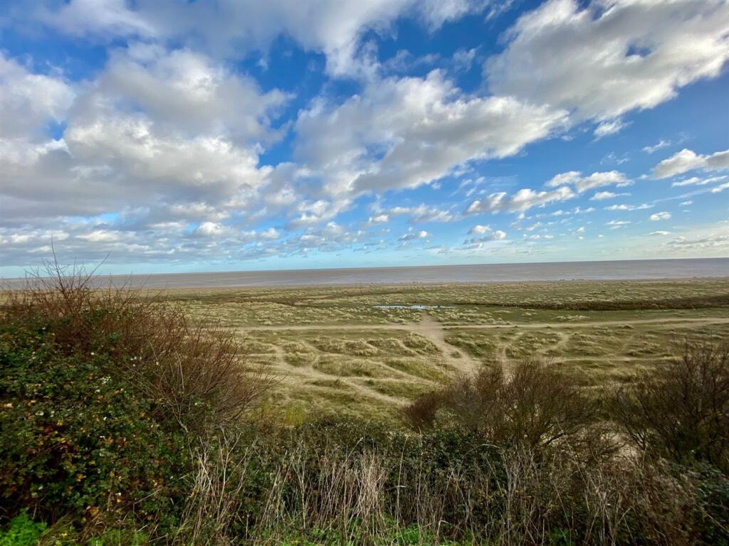 Frontage Of Park.jpg