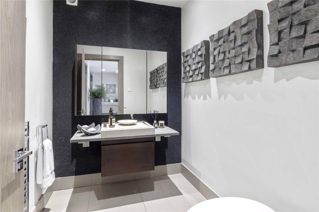Guest Cloakroom