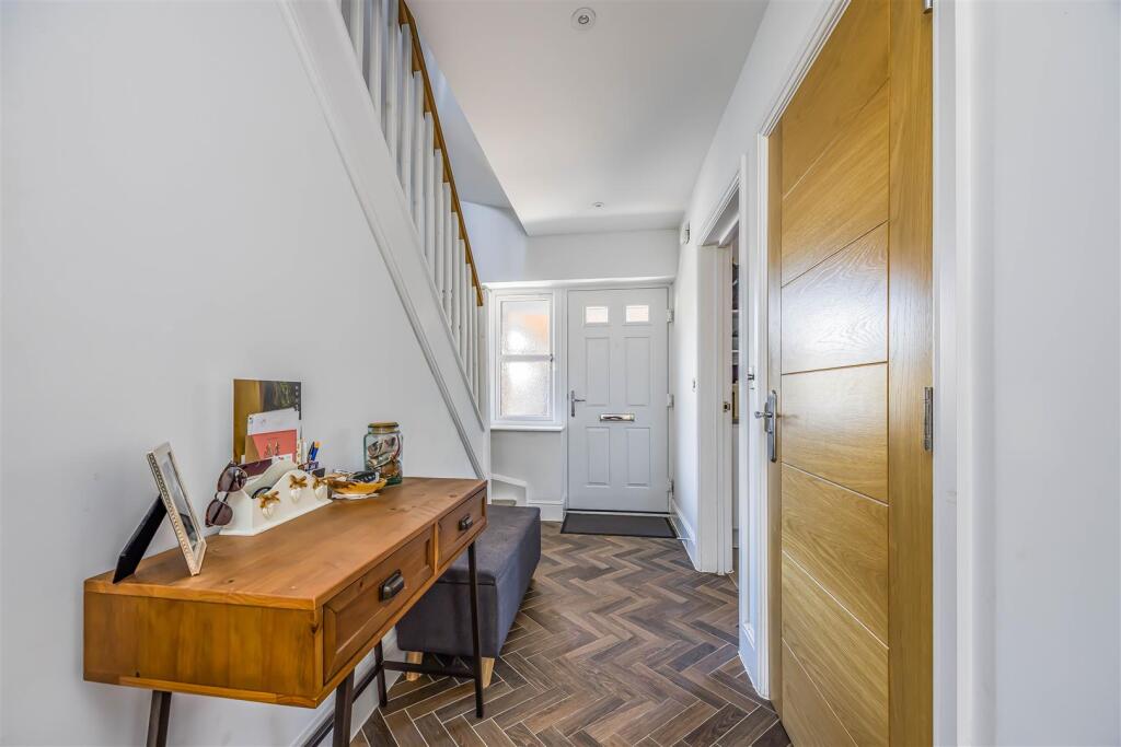 3 Dunkirk Rise, Southbourne-Small-PorticoMarketing