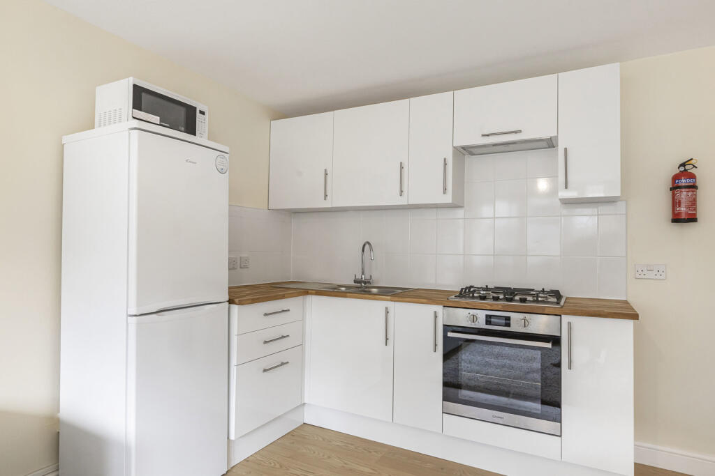 Reception/Kitchen