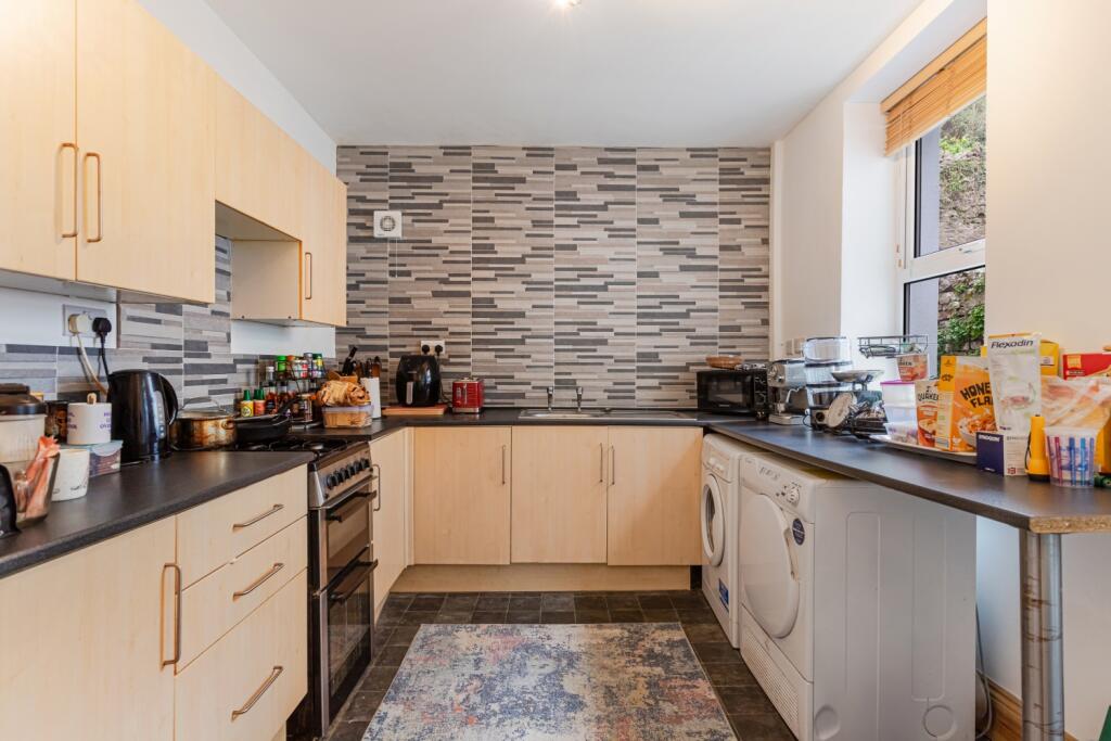 A07 - 50 Parkfield Road, Torquay - 250319