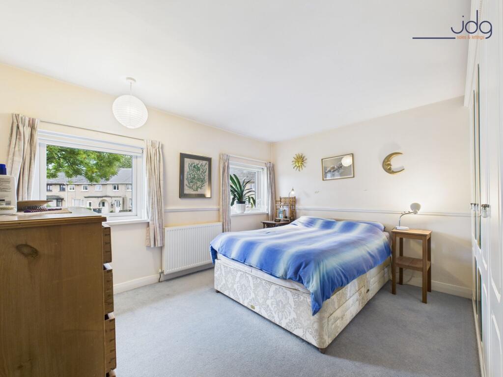 Double Bedroom with fitted wardrobes