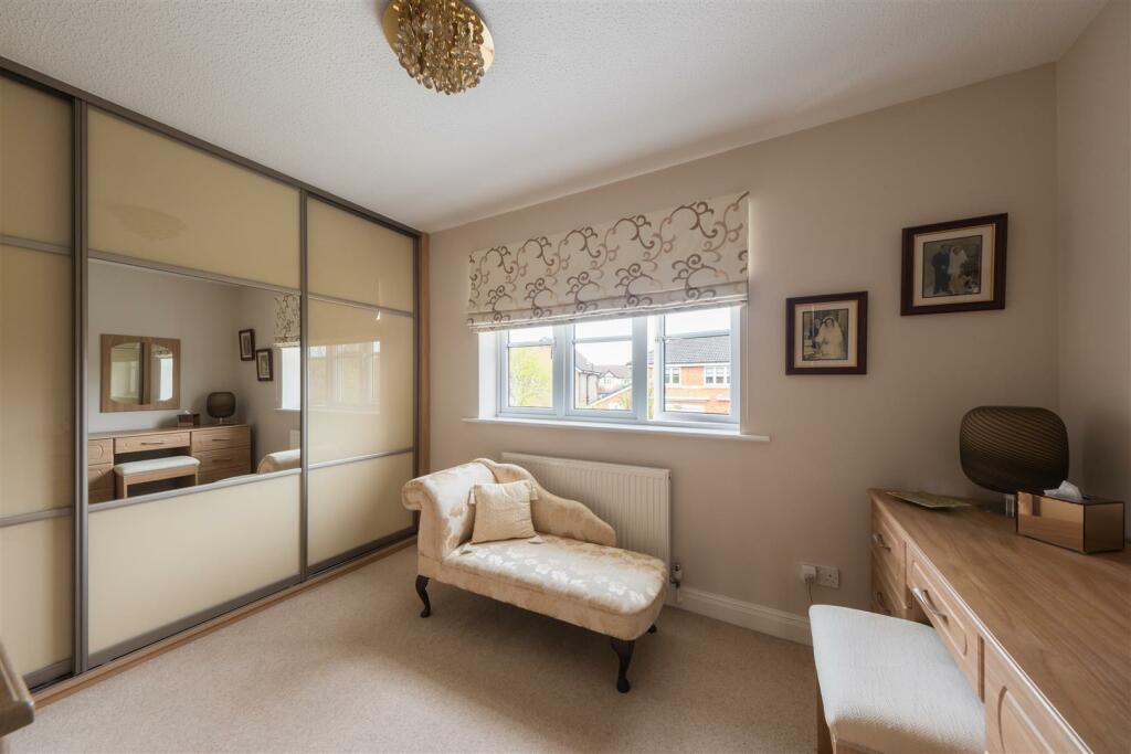 8 Cowmere Close-022.jpg