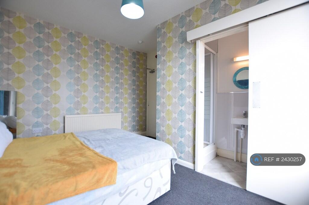 Room 3 With En-Suite