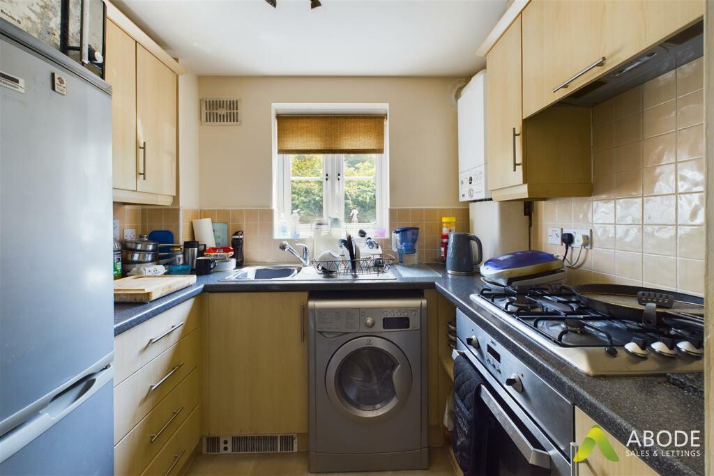 CAM02696G0-PR0331-STILL003.jpg