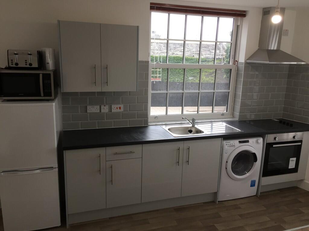 Equiped with full...