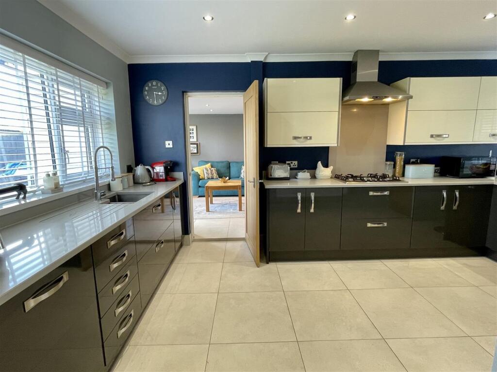 Kitchen Breakfast Room