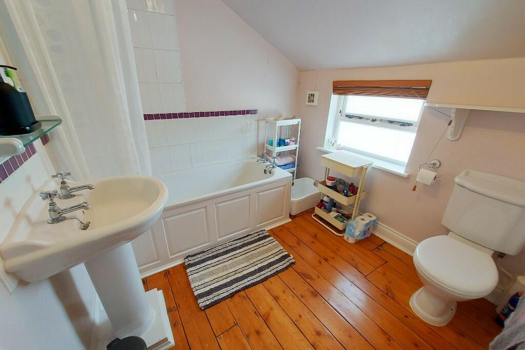 Modern Bathroom 