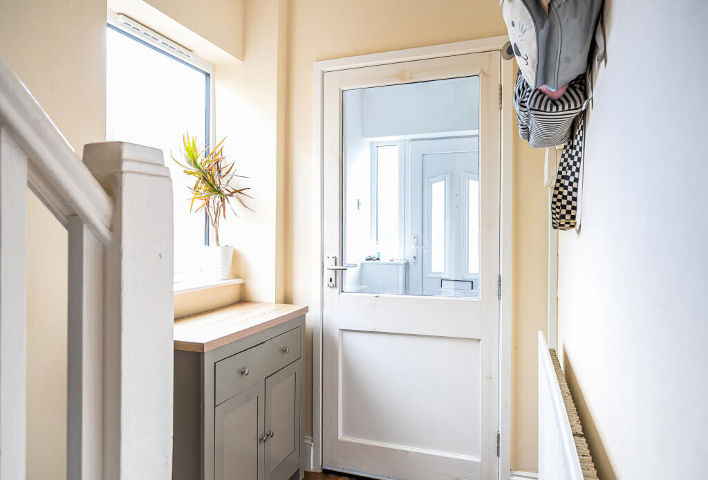 1376873-1-6911f57...