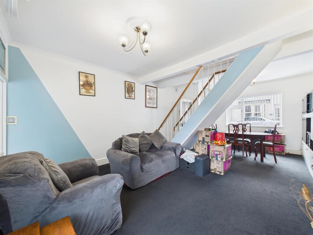 9 - Two-bedroom house in Easton.jpg