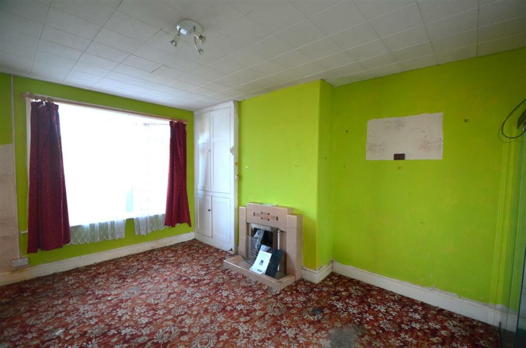 SITTING ROOM