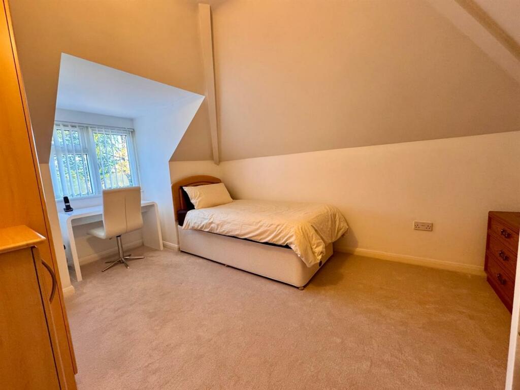Bedroom 2.jpg