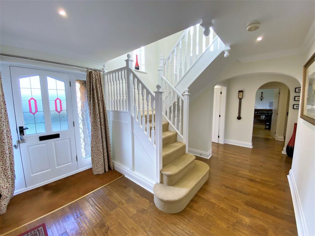 Inviting Reception Hall 746