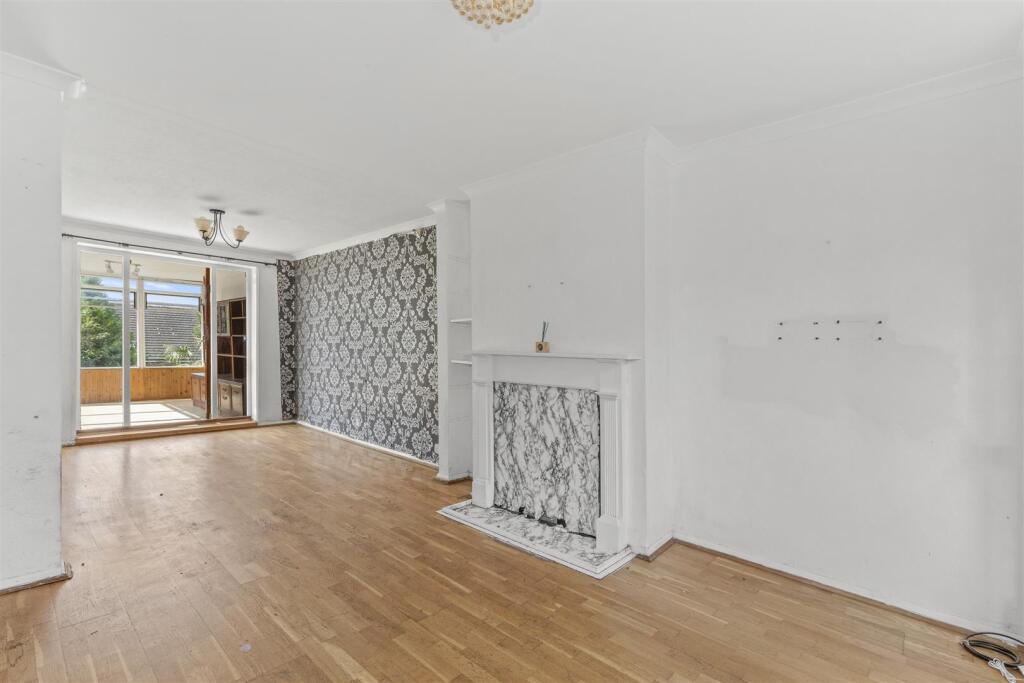 39 Terryfield Road, HP13 7RY-7.jpg