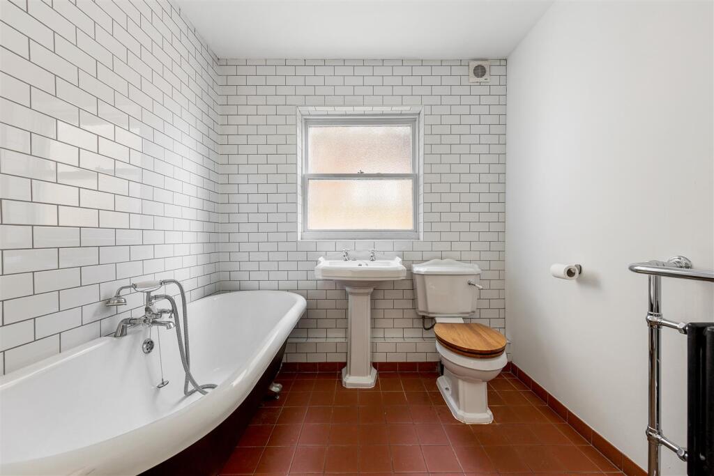 Winns Terrace, E17