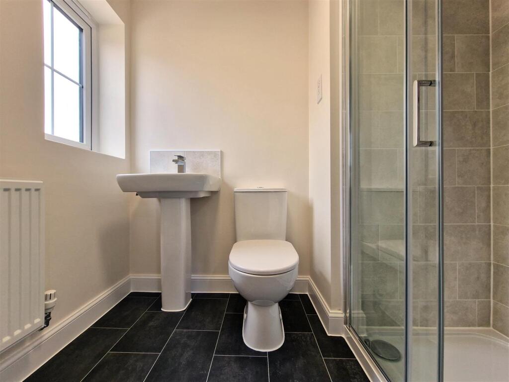 Master Bedroom Ensuite