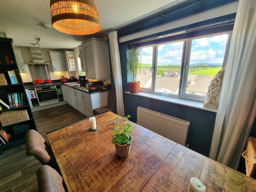 Kitchen &amp; dining.jpg