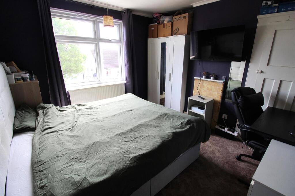 bed 1.JPG