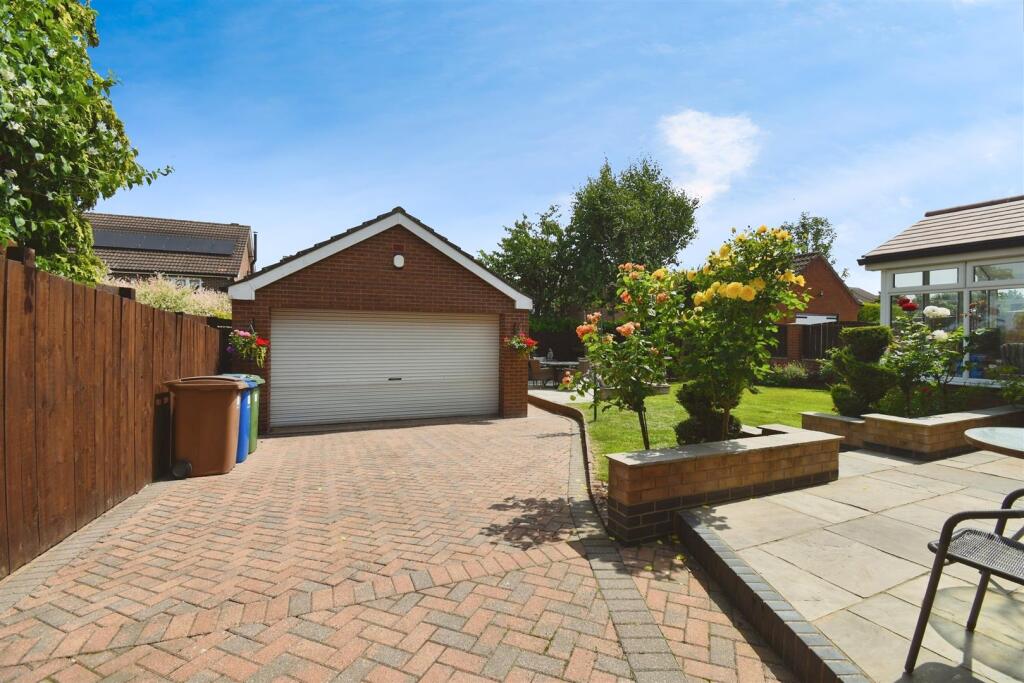 6ba503da-U 20 2812 29.JPG