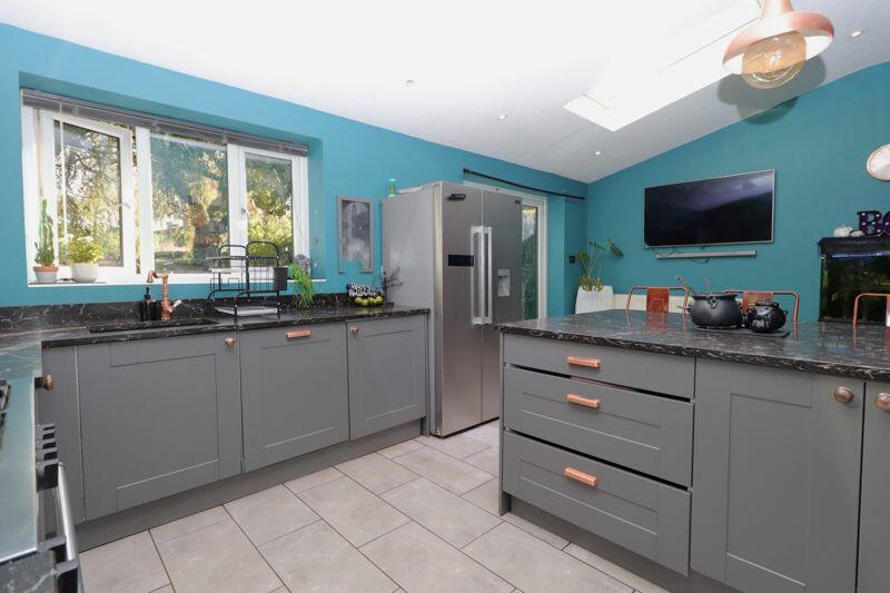 Through Open Plan Kitchen/Diner/Lounge