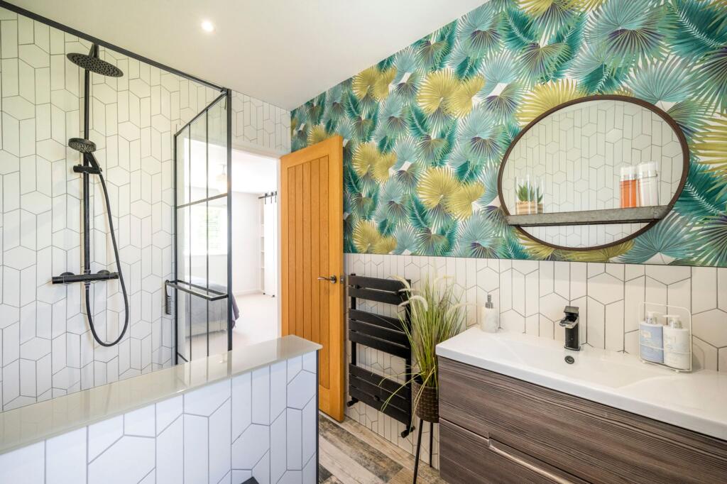 Ensuite to Principal Bedroom