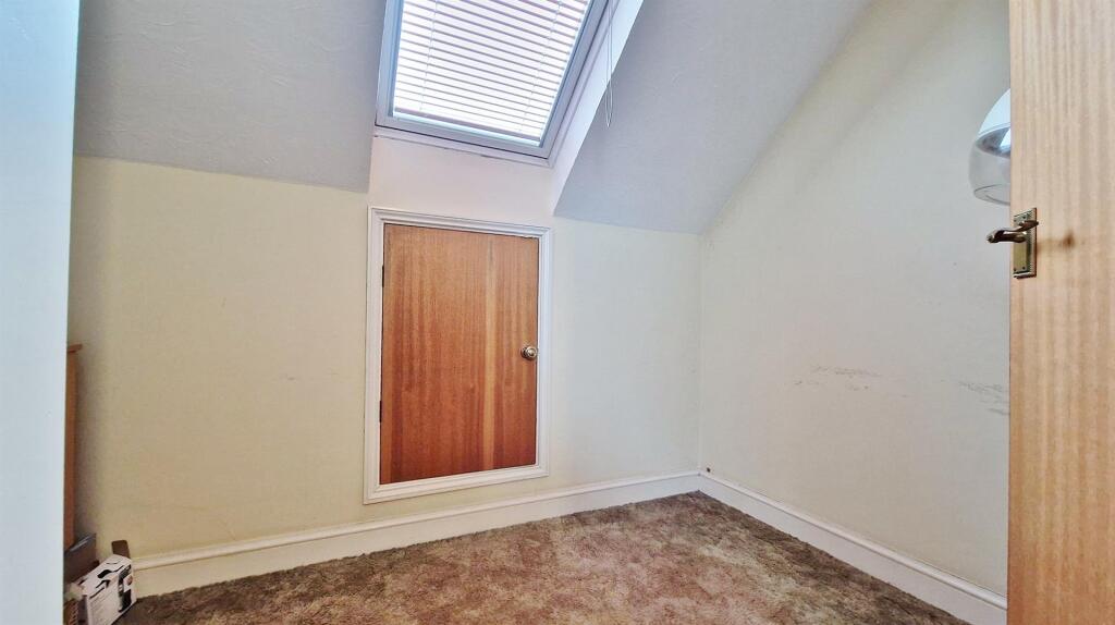 Bedroom 3/Study