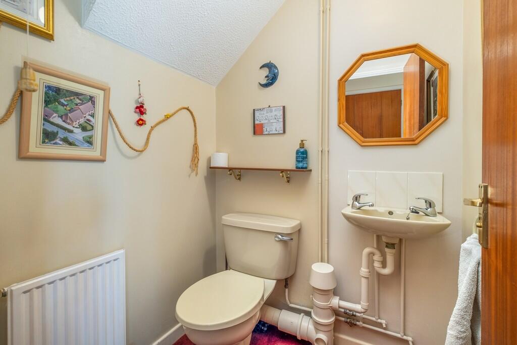 1440px1 Oaklands-...