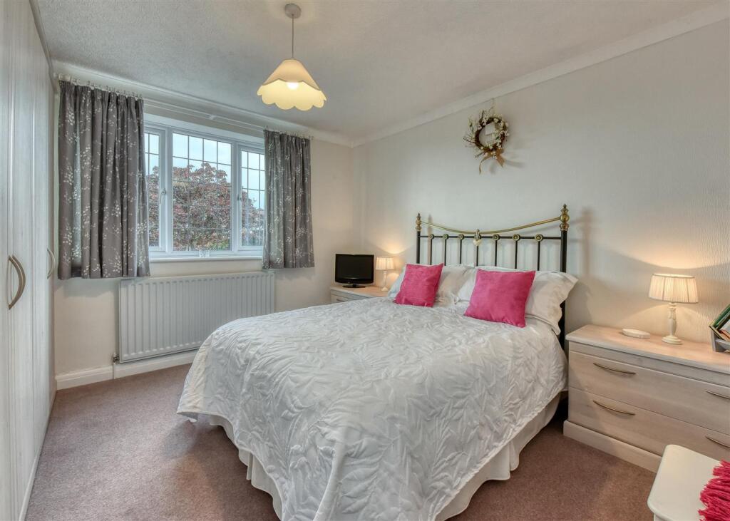 4 Springhill Park-Bedroom 3.jpg