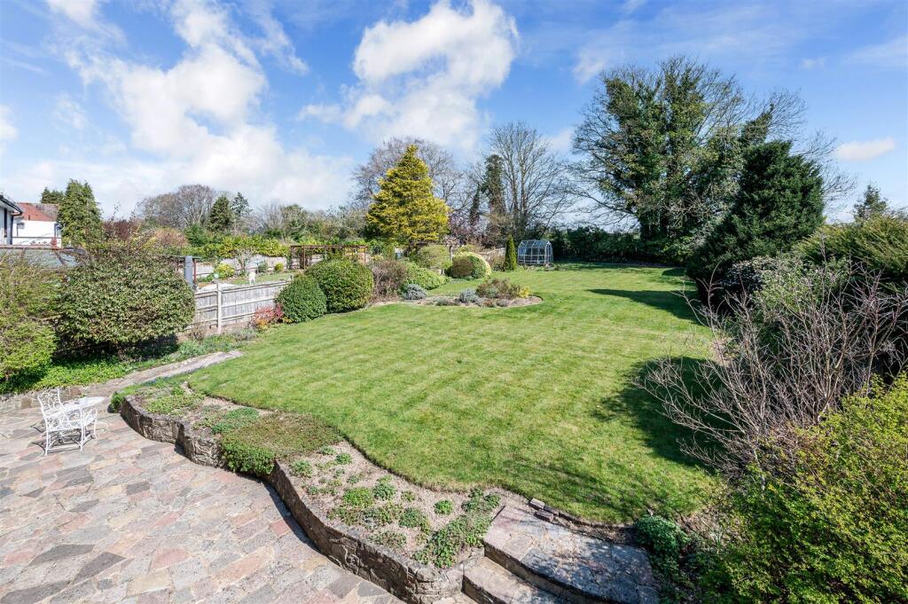 LONGDOWN LANE, 49A (1).jpg