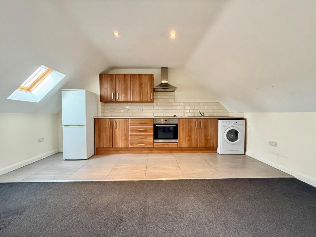 kitchen 1.jpg