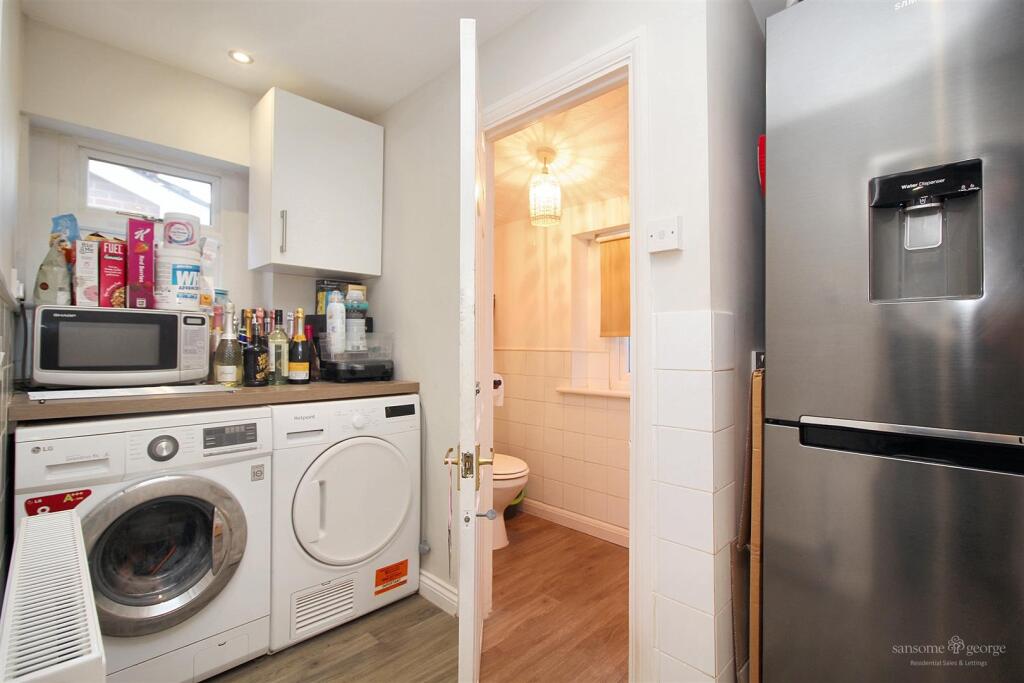 Utility &amp; Cloakroom