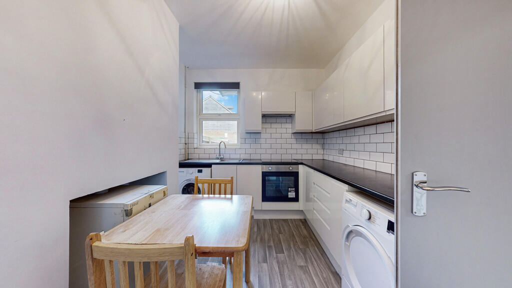 20 Kingston Road ...