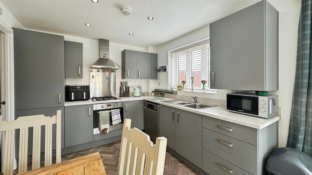 256e57da--469A-9551-3D25FEC73AB0-16722-0000054ACF0