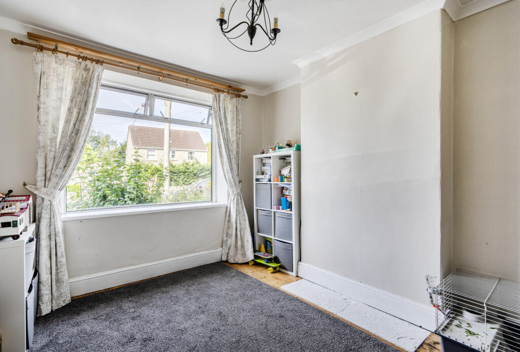 1316802-7-68679a1...