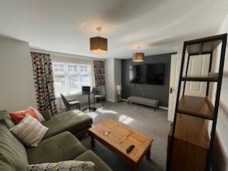 lounge 3