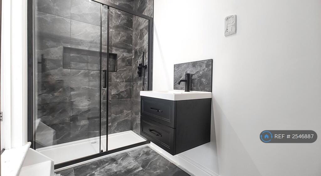 Master Bedroom Ensuite