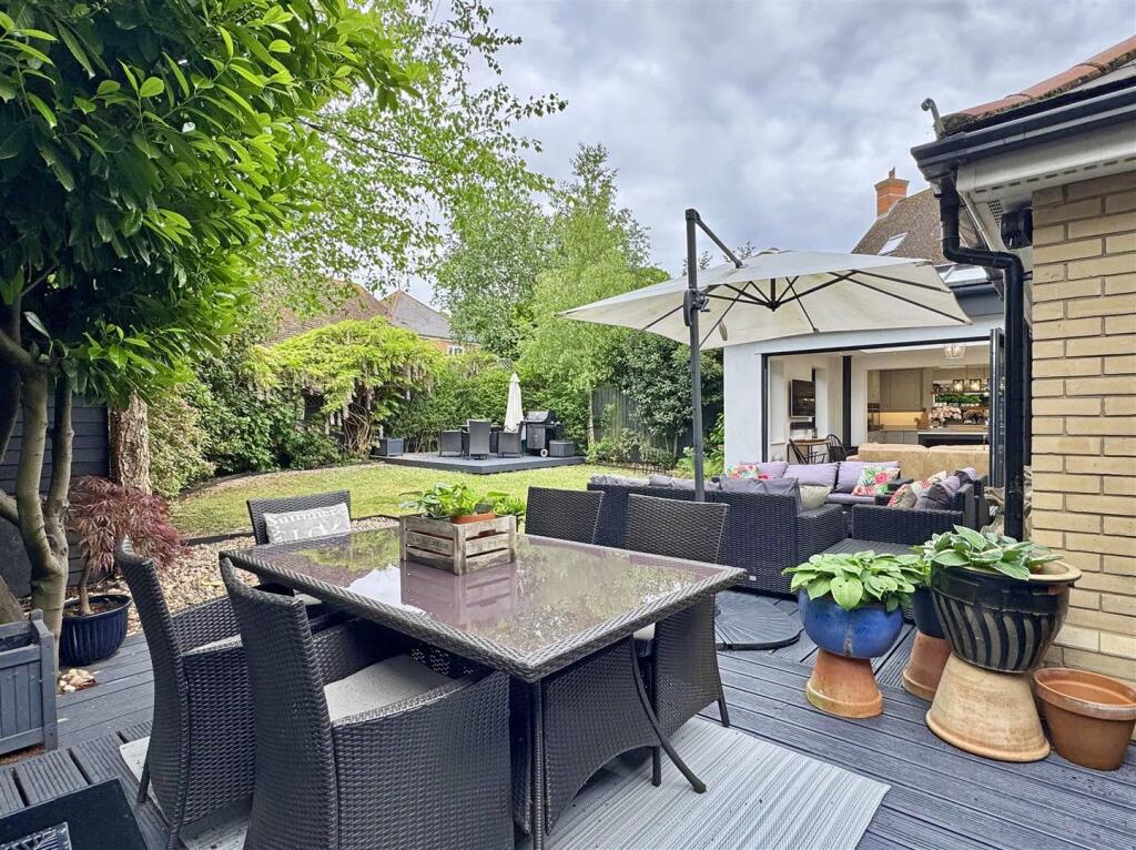 Rear Garden c.jpg