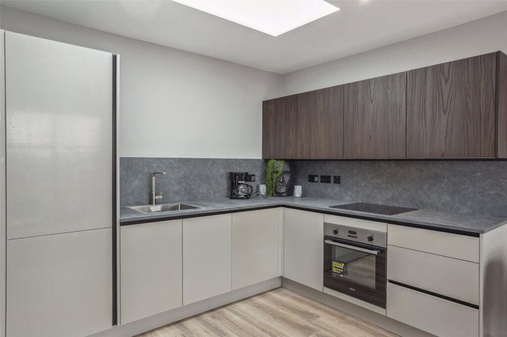 Show Apartment