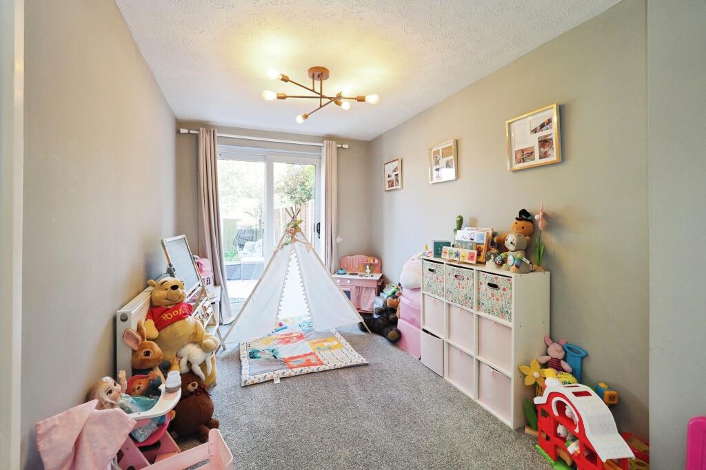 Cosy yet Airy Lounge/Dining/Family space