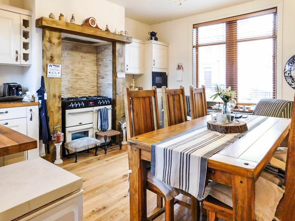 Kitchen / Diner