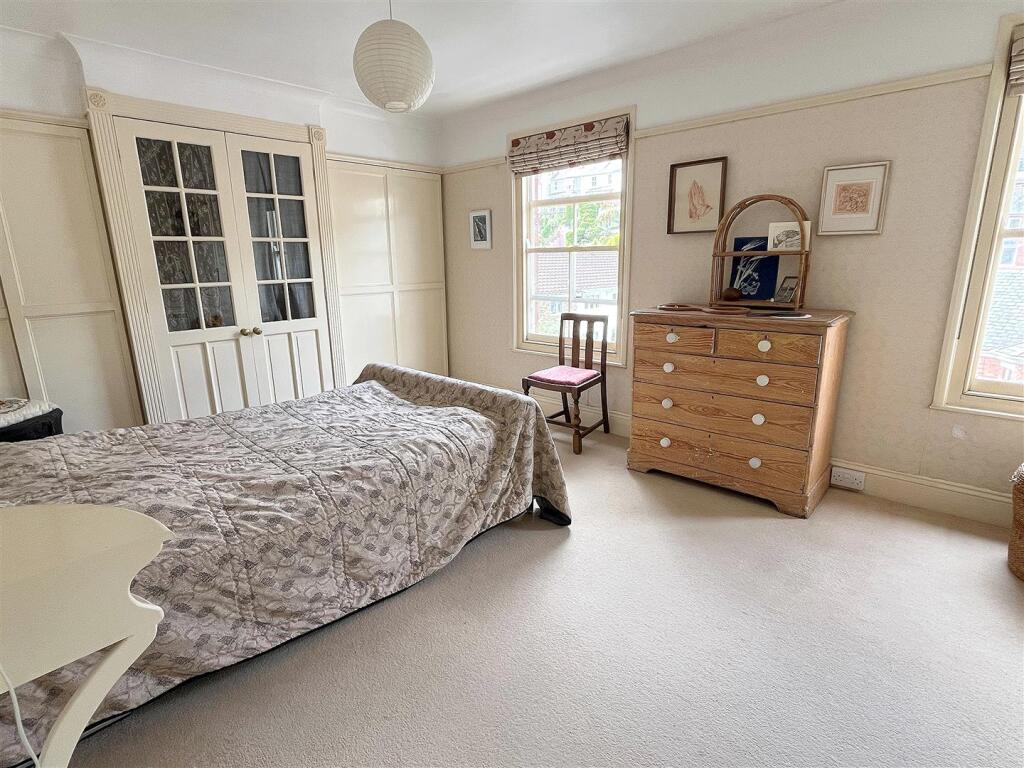 Bedroom One.jpg