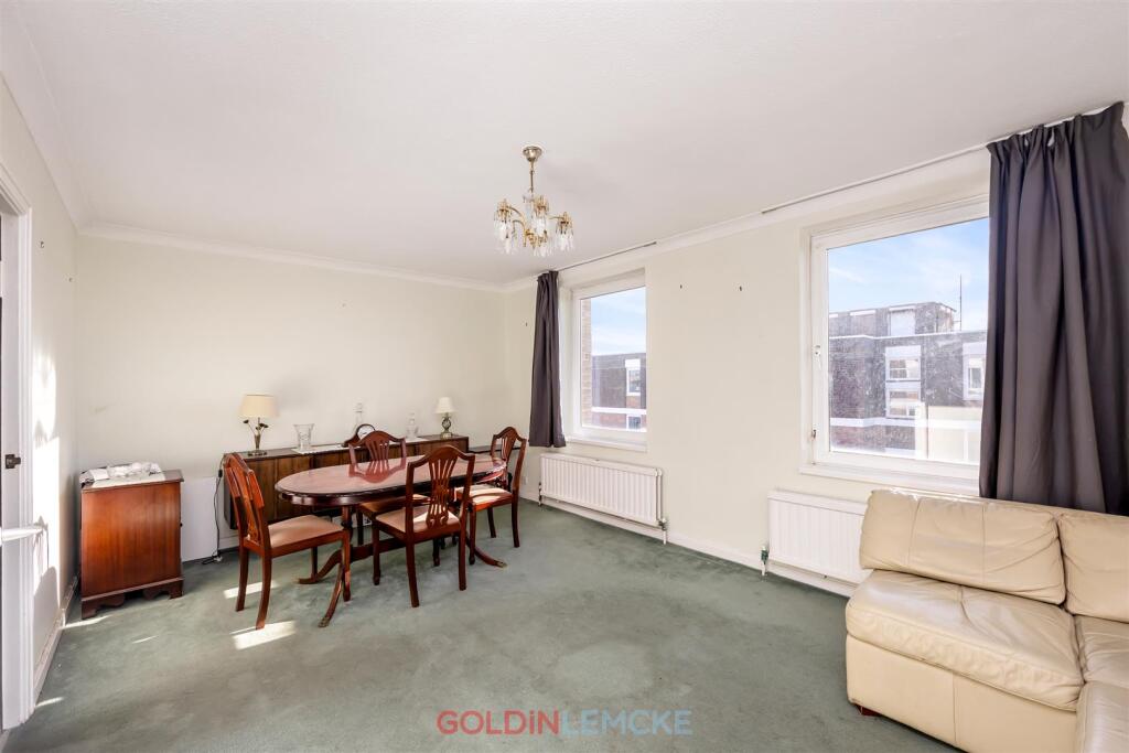 Living/Dining Room