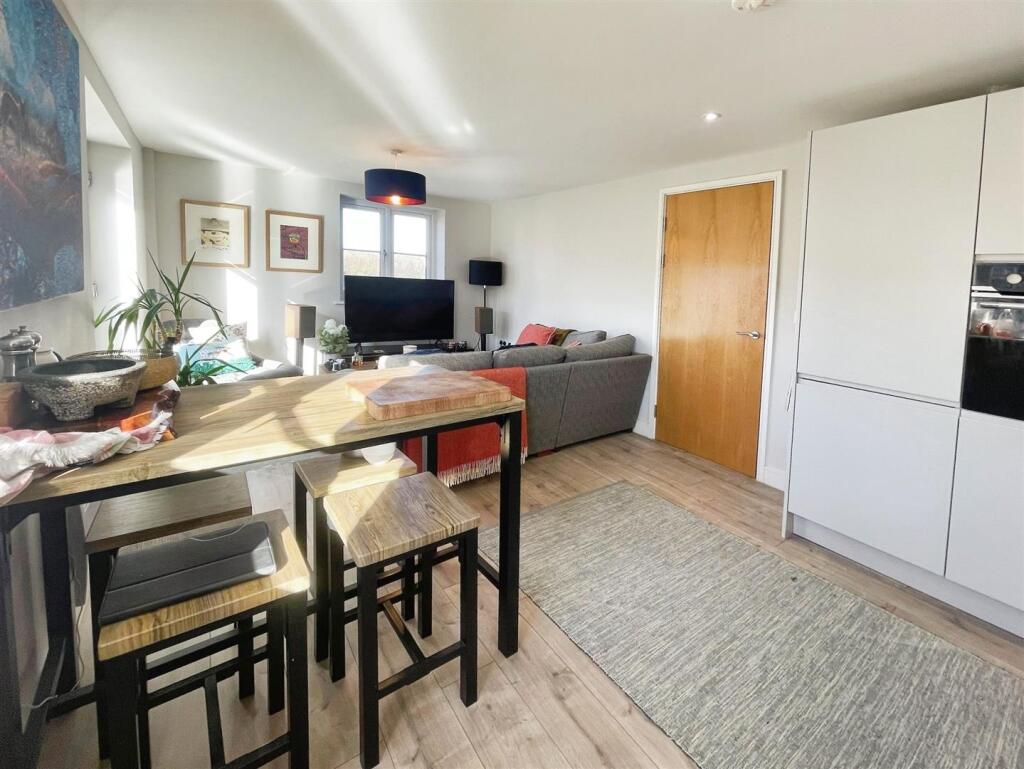 Dining / Living Room
