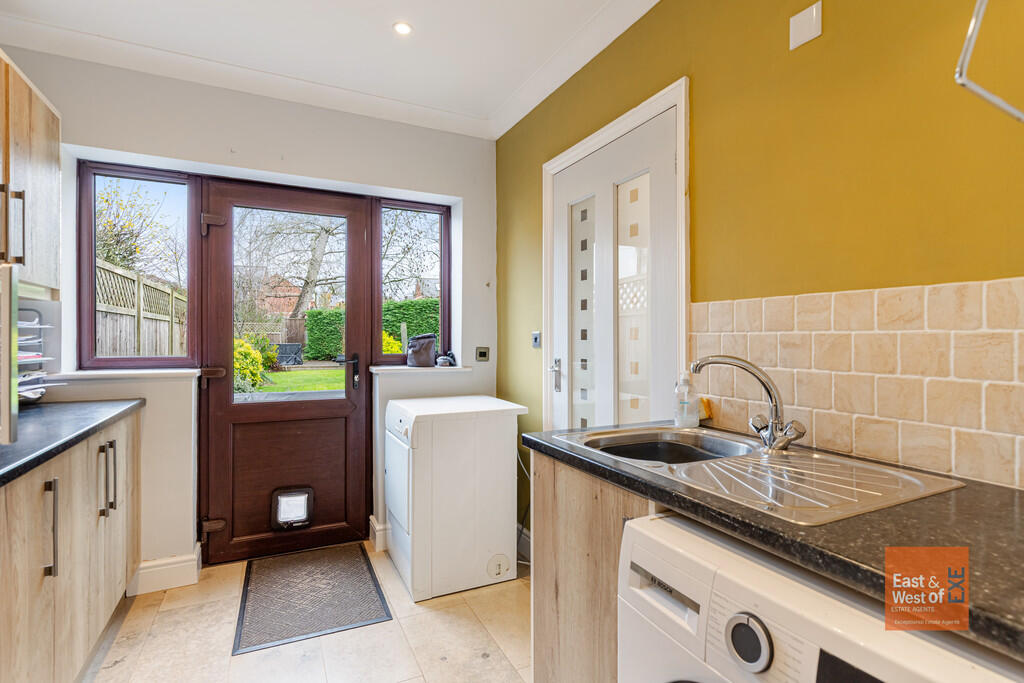 A19 - Caradon Hou...