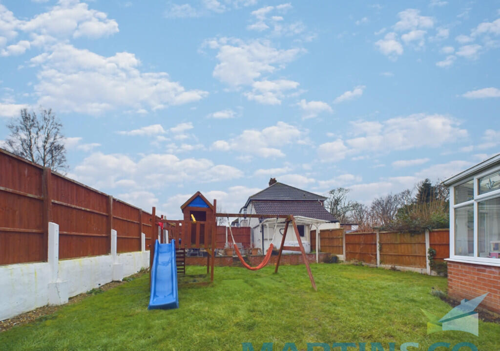 snapedit_17416058...