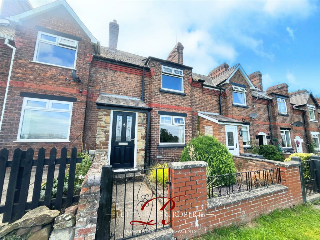 Accommodation Comprises: