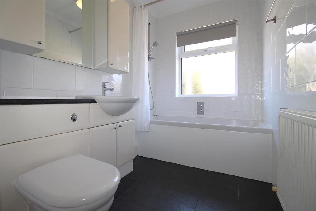 Bathroom.JPG
