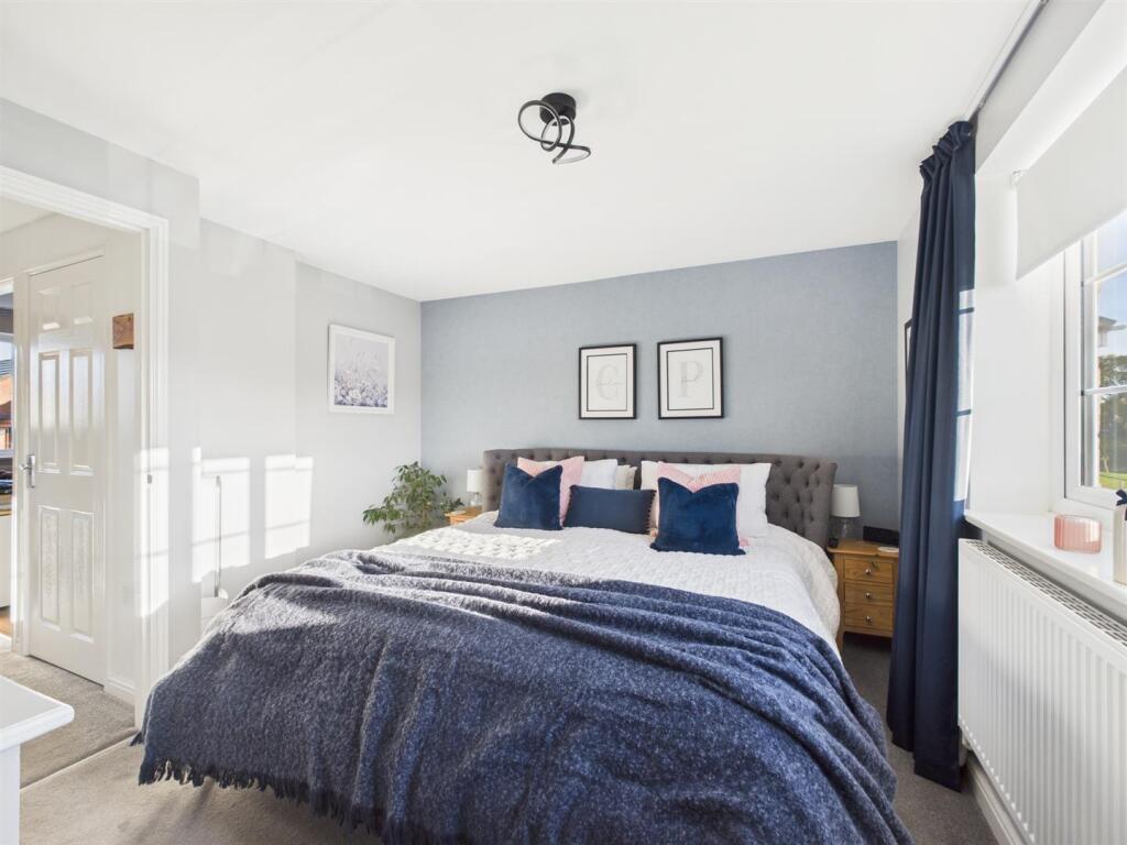 19 Cranmer Road Photos (12).jpg