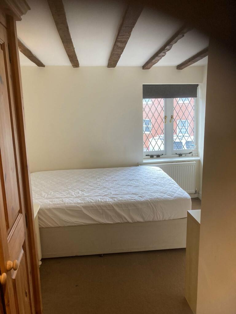 Room 4 