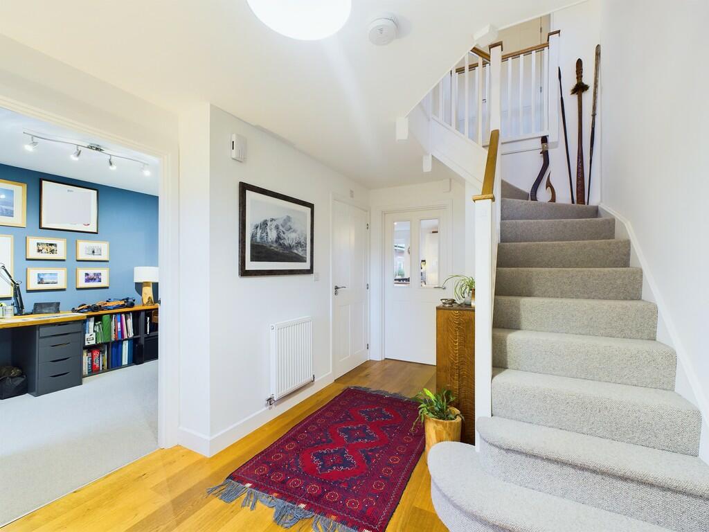 Hallway USE
